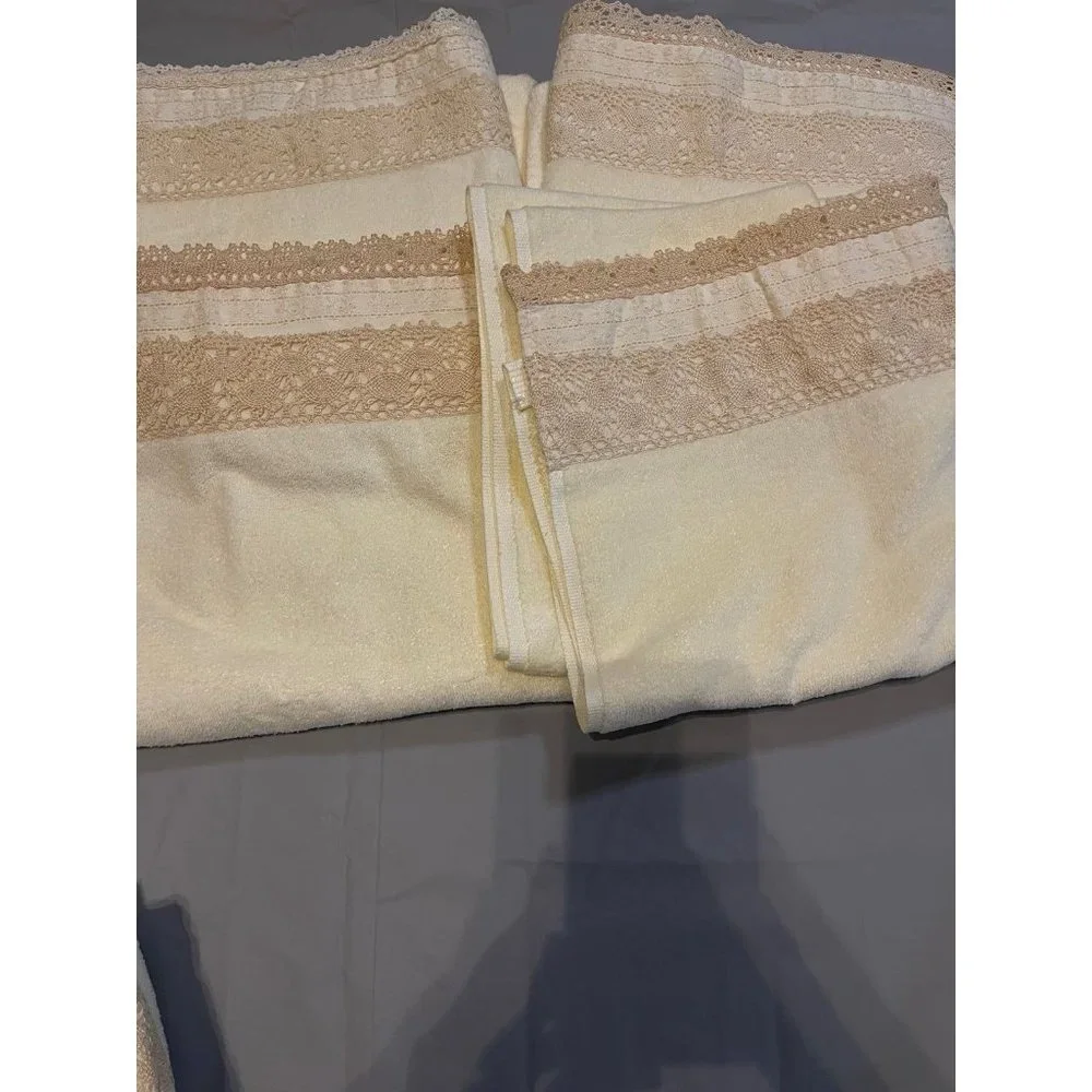 vintage 1978 grand prix towel set by avanti BoxT76‎